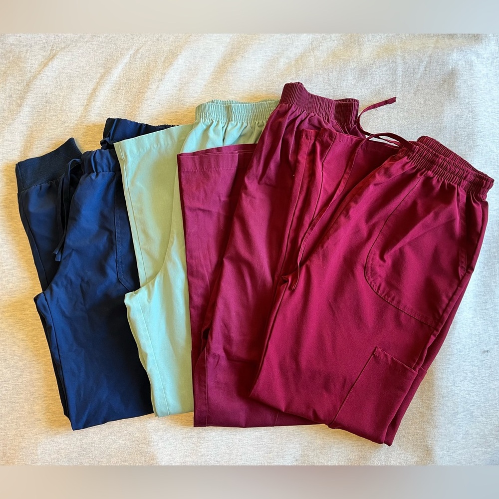 7 pairs of men’s scrub pants